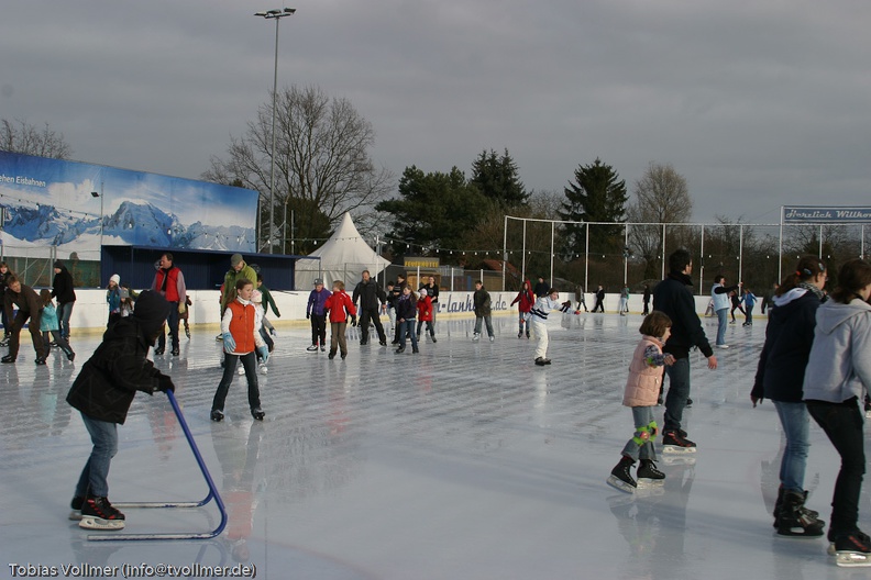Eisbahn Lankwitz 20100227-163109 6352 - Eisbahn_Lankwitz_20100227-163109_6352.jpg Eisbahn_Lankwitz_20100227-163109_6352.jpg