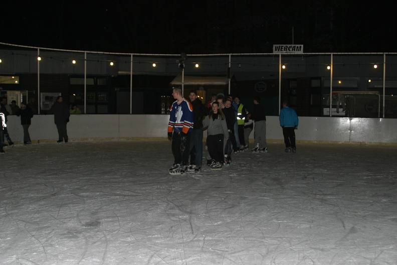 Eisbahn_Lankwitz_20100131_192902_5367.jpg