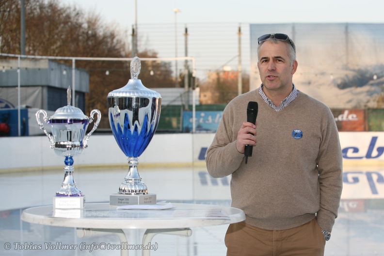 Eisbahn_Lakwitz-20120316-17_49_02_5622.jpg