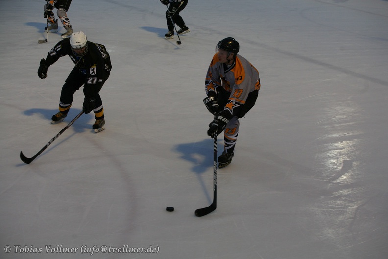 Eisbahn Lakwitz-20120316-19 20 54 5753 - Eisbahn_Lakwitz-20120316-19_20_54_5753.jpg Eisbahn_Lakwitz-20120316-19_20_54_5753.jpg