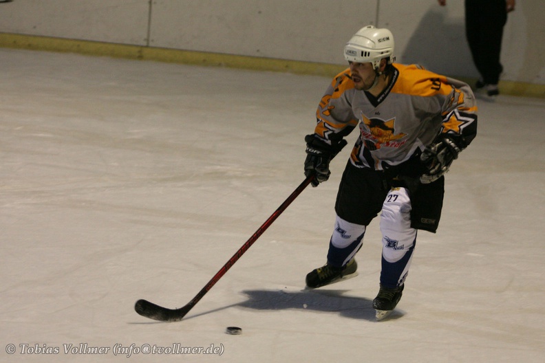 Eisbahn Lakwitz-20120317-01 55 54 6405 - Eisbahn_Lakwitz-20120317-01_55_54_6405.jpg Eisbahn_Lakwitz-20120317-01_55_54_6405.jpg