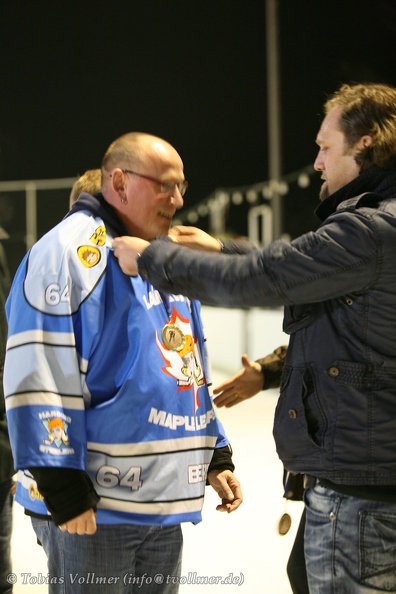 Eisbahn Lakwitz-20120317-02 10 18 6508 - Eisbahn_Lakwitz-20120317-02_10_18_6508.jpg Eisbahn_Lakwitz-20120317-02_10_18_6508.jpg
