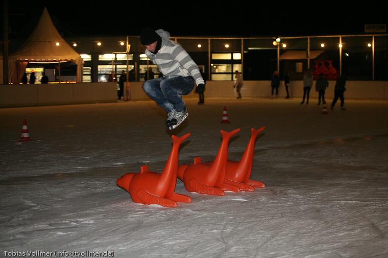 Eisbahn_Lankwitz-20120204-22_09_39_5288.jpg