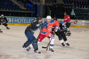 IceBusiness vs HoDev 20140220-202011 2693