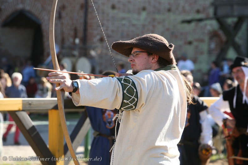 Burgfest_Stargard-20120811-17_25_30_2200.jpg