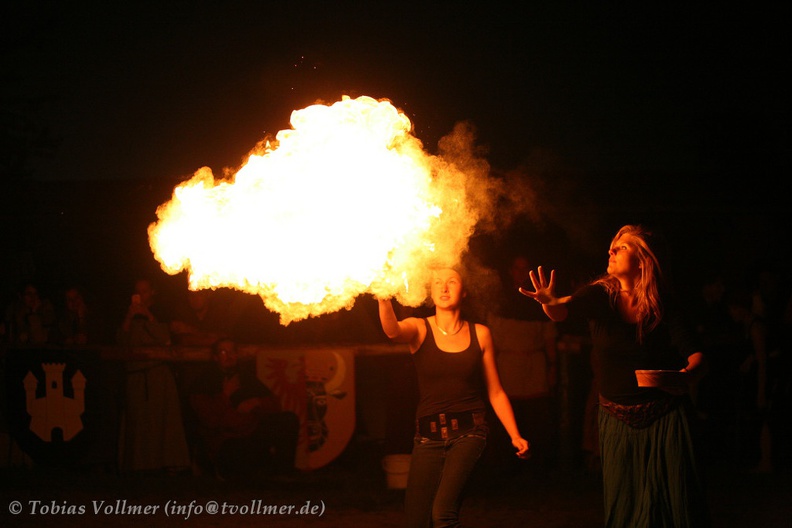 Burgfest_Stargard-20120811-21_33_15_2511.jpg