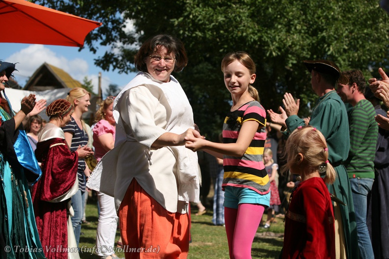 Burgfest Stargard-20120812-15 01 25 3331 - Burgfest_Stargard-20120812-15_01_25_3331.jpg Burgfest_Stargard-20120812-15_01_25_3331.jpg