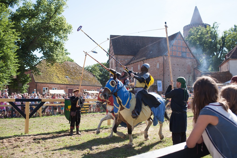 Burgfest Stargard 20150809-154819 6675 - Burgfest_Stargard_20150809-154819_6675.jpg Burgfest_Stargard_20150809-154819_6675.jpg