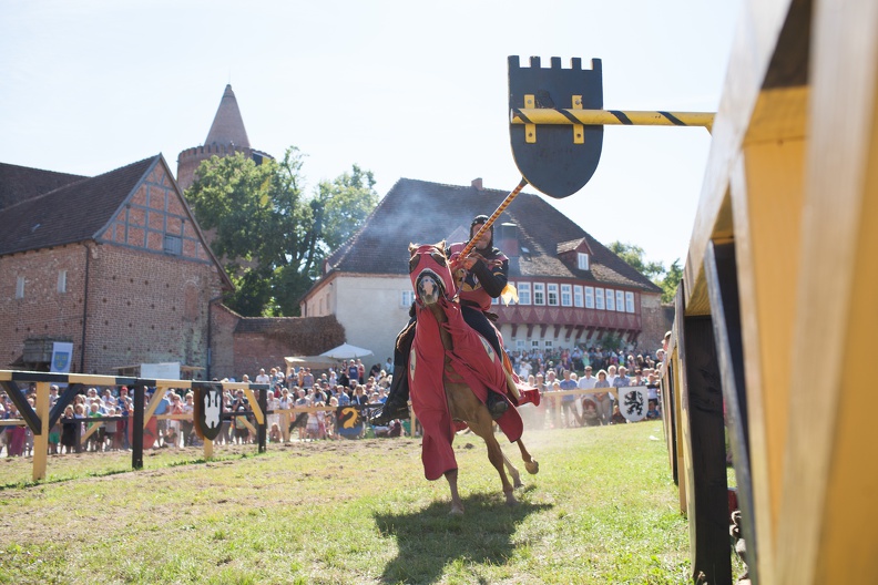 Burgfest Stargard 20150809-160040 6723 - Burgfest_Stargard_20150809-160040_6723.jpg Burgfest_Stargard_20150809-160040_6723.jpg